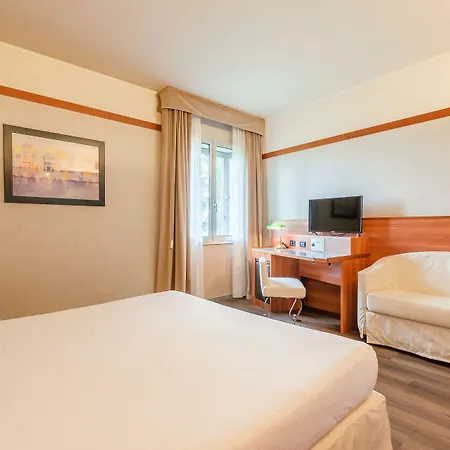 Shg Bologna 4* Zola Predosa