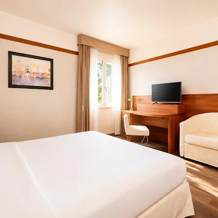 Shg Bologna 4* Τζόλα Πρεντόζα