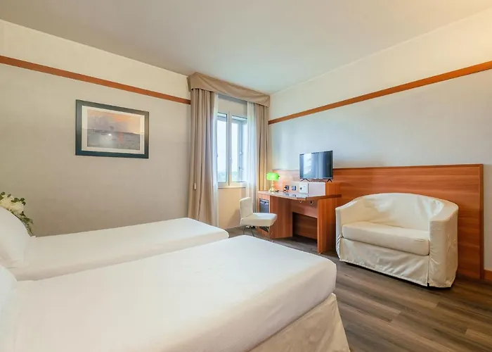 Shg Bologna Hotel 4*