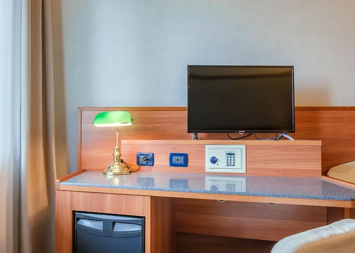 Shg Bologna Hotel 4*