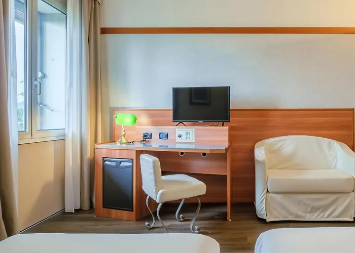 Shg Bologna Hotel 4*