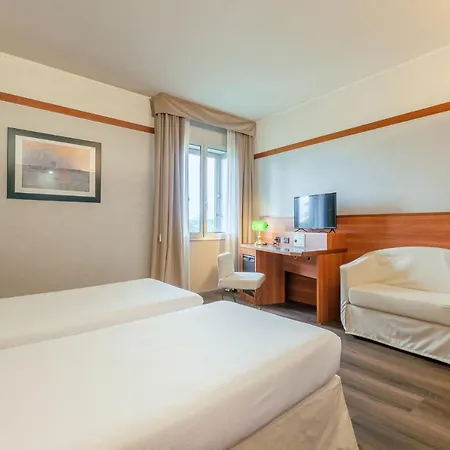 Shg Bologna Hotel 4*